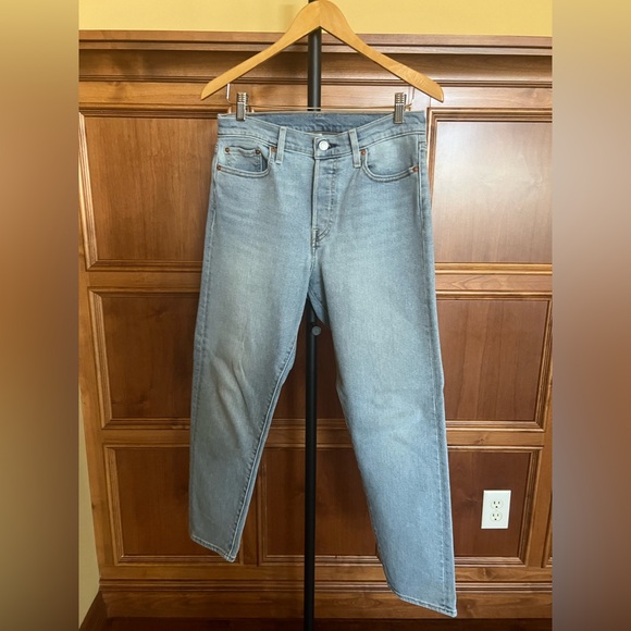 Levi's Denim - Levi's Jeans High Waist Straight Leg Light Blue Wash Size 29